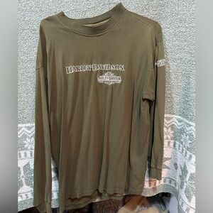 Long sleeve t shirt